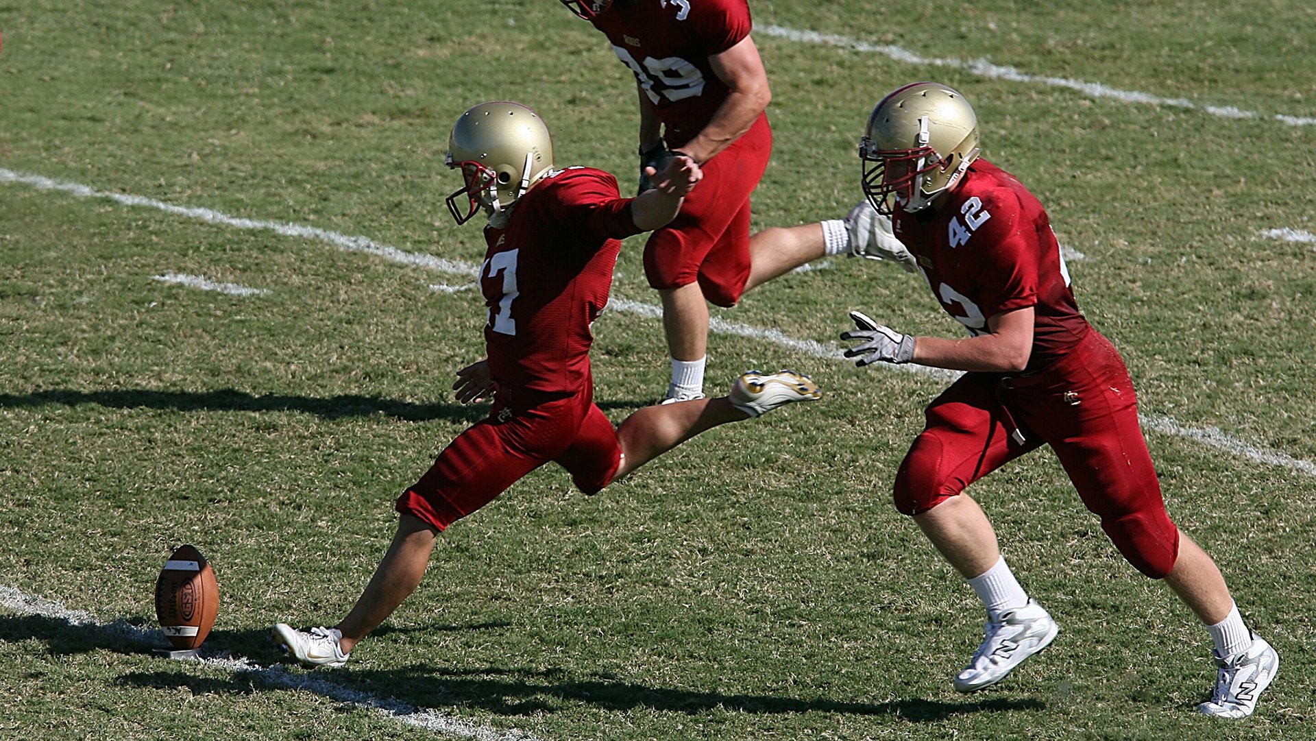 足球直播平台-意甲球队利用人工智能辅助战术分析案例研究，足球人工智能预测